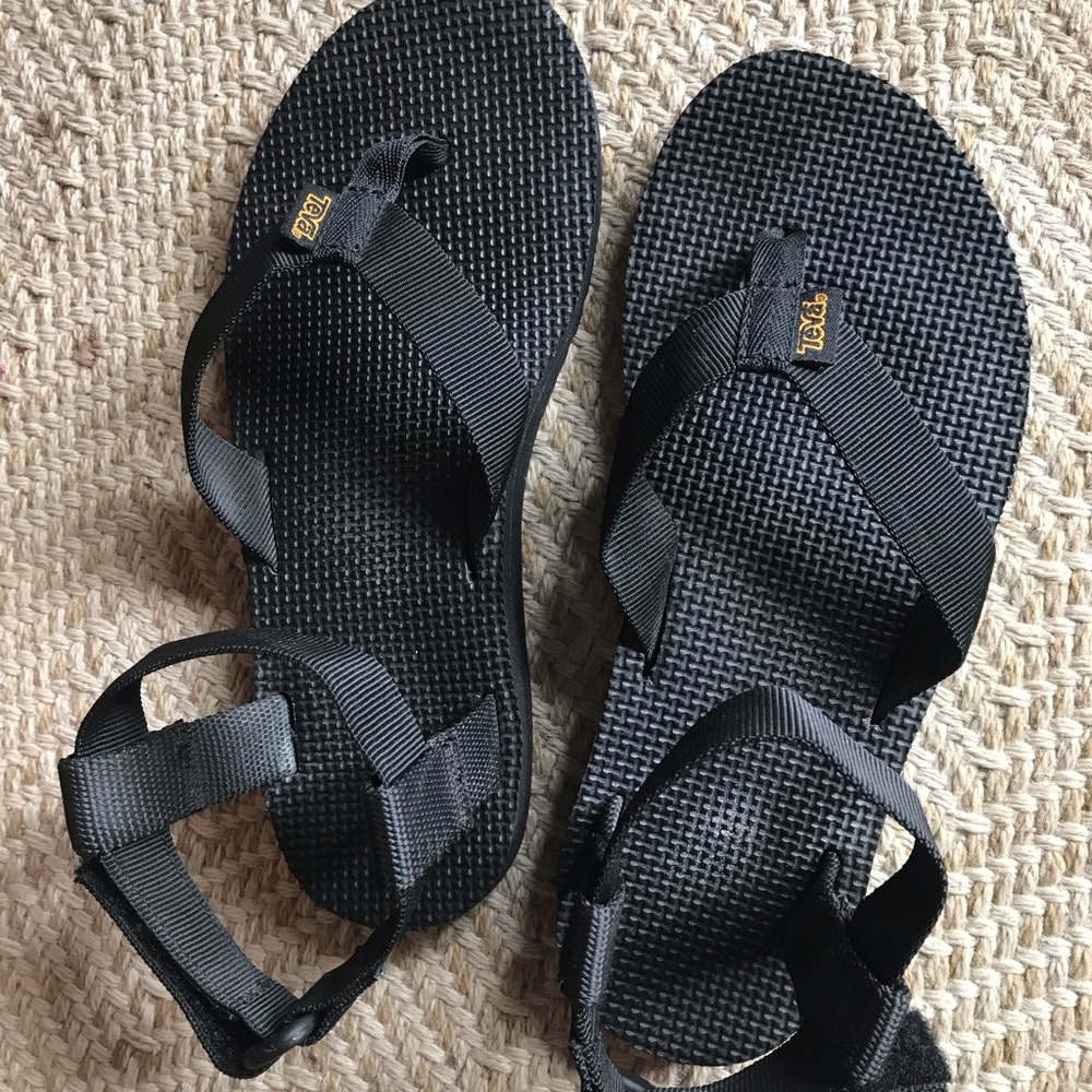 Black Teva Sandals Size 7